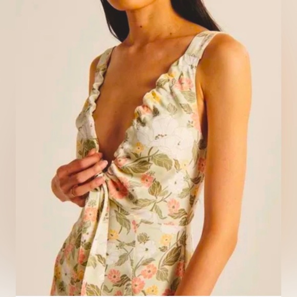 Abercrombie Cinched Floral Print Midi Dress - Picture 2 of 3